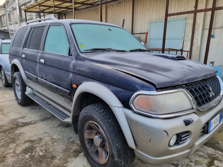 Mitsubishi Pajero Sport 2002